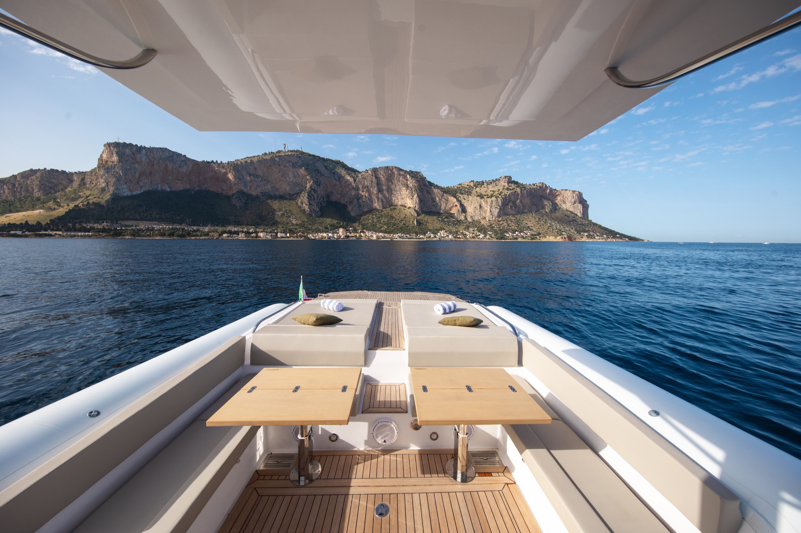 Sea Toy Magazzù MX-14 — lateral view Mediterranean