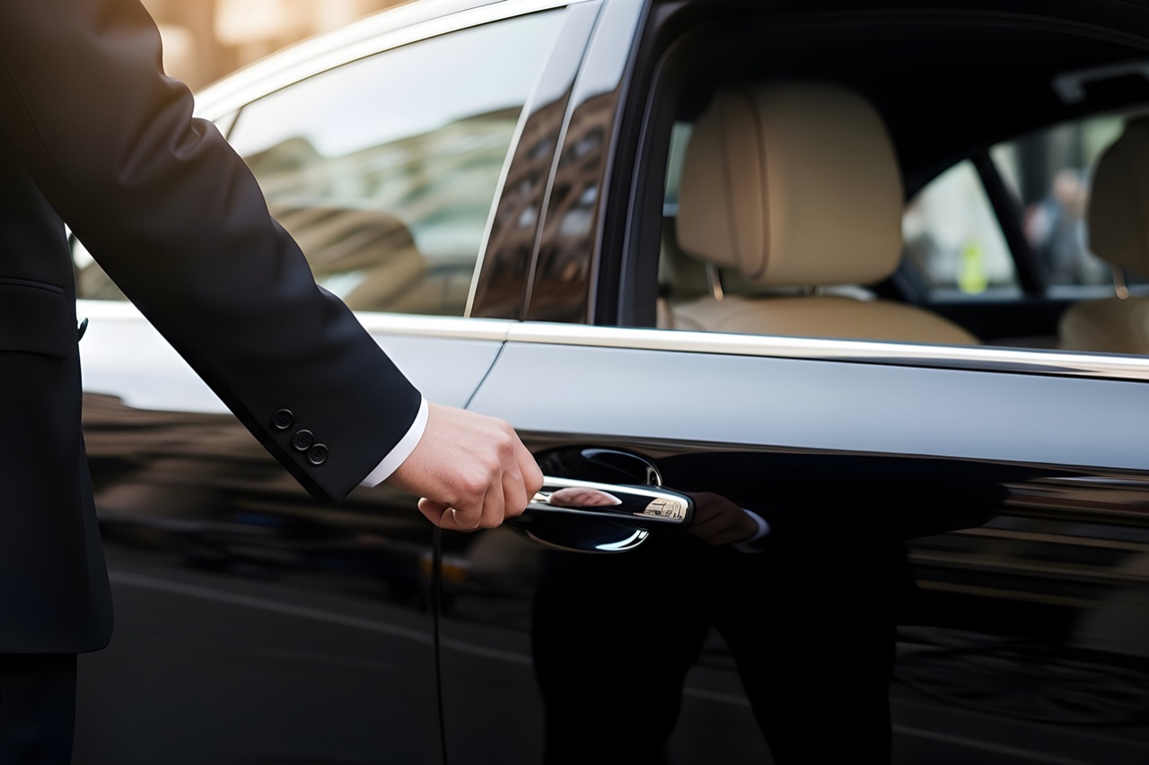 Luxury car chauffeur Italy NCC