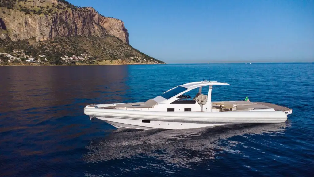 Sea Toy Magazzù MX-14 — lateral view Mediterranean